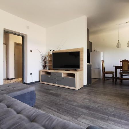 Deedee Apartment セニ エクステリア 写真